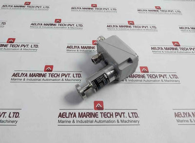 Trafag 8783.20.2200.Es Hybrid Density Sensor Monitor Sf6.100% 10-32Vdc