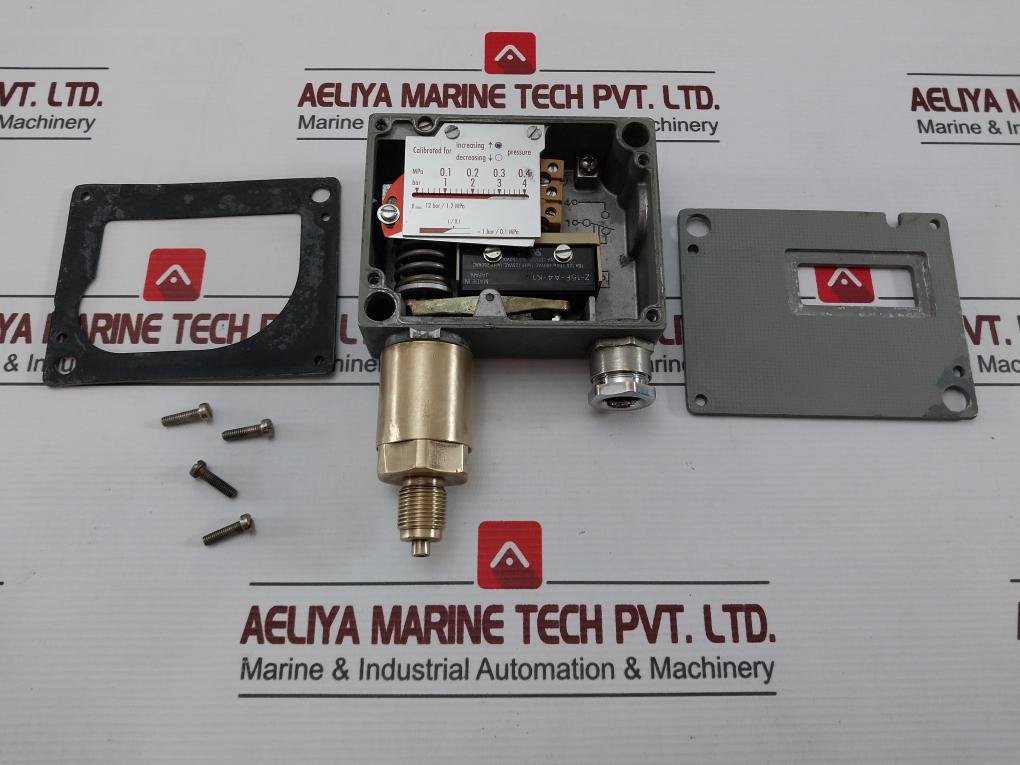 Trafag 900.2376.924 Pressostat For Increasing Pressure 0-4 Bar