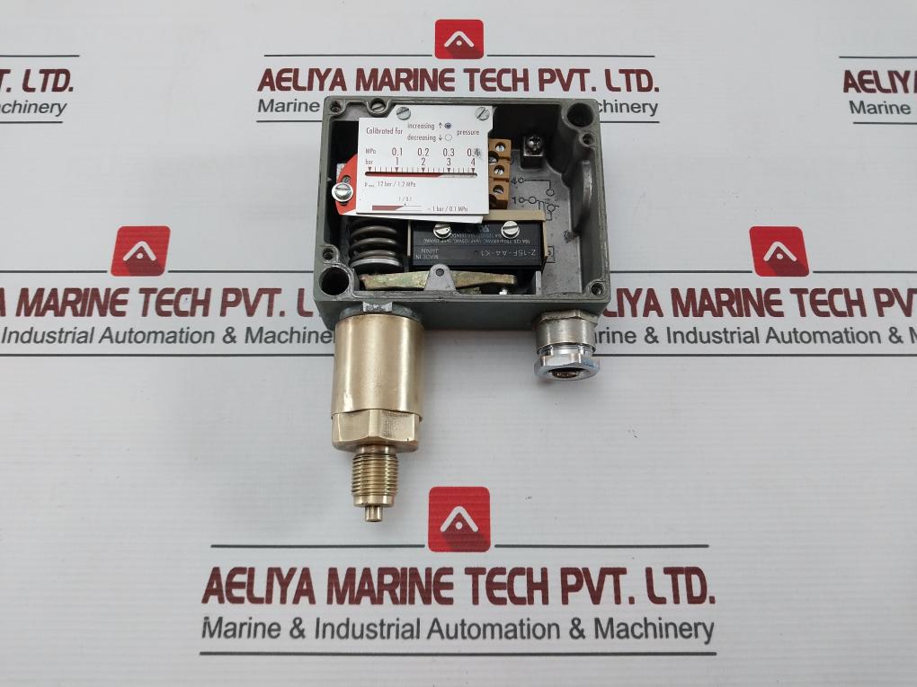 Trafag 900.2376.924 Pressostat For Increasing Pressure 0-4 Bar