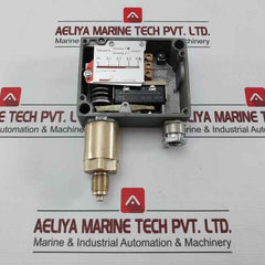 Trafag 900.2376.924 Pressostat For Increasing Pressure 0-4 Bar