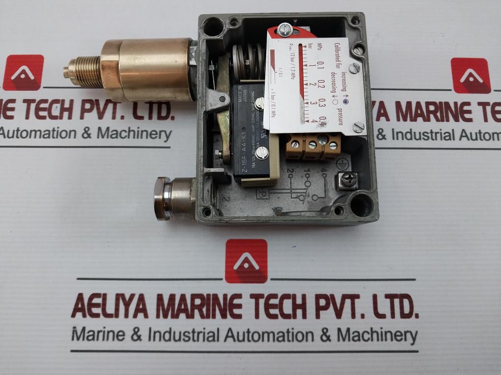 Trafag 900.2376.924 Pressostat For Increasing Pressure 0-4 Bar