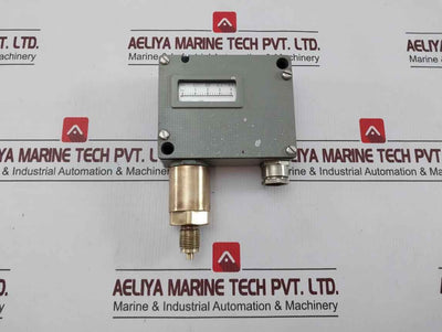 Trafag 900.2376.924 Pressure Switch 0-4 Bar 12 Bar