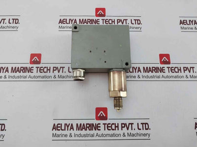 Trafag 900.2376.924 Pressure Switch 0-4 Bar 12 Bar