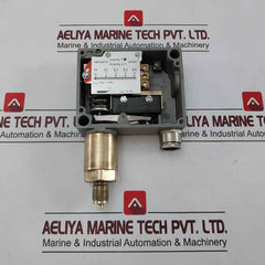 Trafag 900.2376.924 Pressure Switch 0-4 Bar 12 Bar