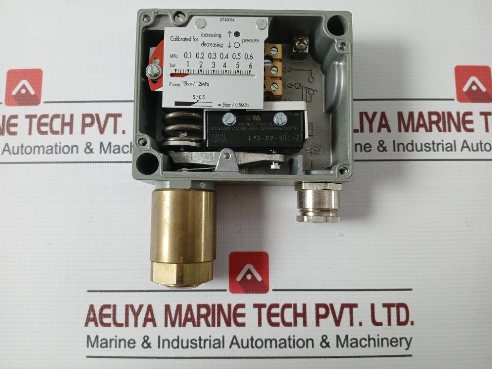 Trafag 900.2377.903 Electromechanical Pressure Switch 0..6 Bar (Kg/Cm2)