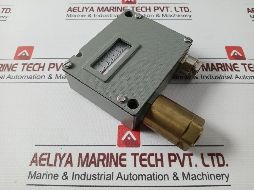 Trafag 900.2377.903 Electromechanical Pressure Switch 0..6 Bar (Kg/Cm2)