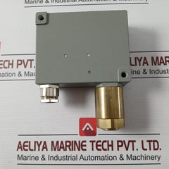 Trafag 900.2377.903 Electromechanical Pressure Switch 0..6 Bar (Kg/Cm2)