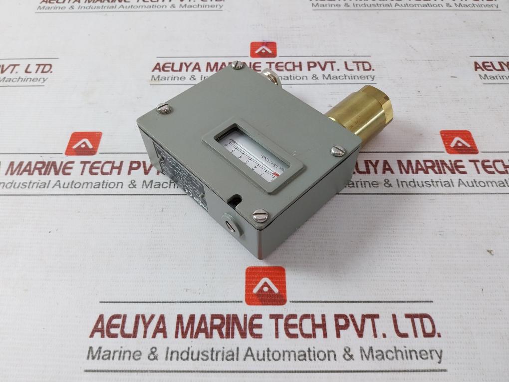 Trafag 900.2377.903 Pressure Switch Z-15F-a4-k1 D74008K 13516Za