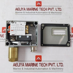 Trafag 900.2377.903 Pressure Switch Z-15F-a4-k1 D74008K 13516Za