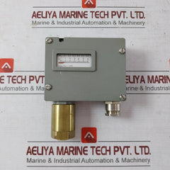 Trafag 900.2377.903 Pressure Switch Z-15F-a4-k1 D74008K 13516Za