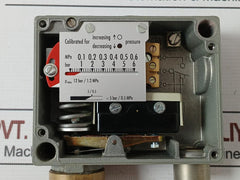 Trafag 900.2377.904 Pressure Switch Ip65 250Vac 10(3)A 24Vdc 2A 12Bar/1,2 Mpa
