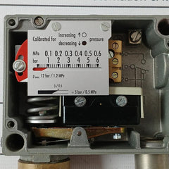Trafag 900.2377.904 Pressure Switch Ip65 250Vac 10(3)A 24Vdc 2A 12Bar/1,2 Mpa