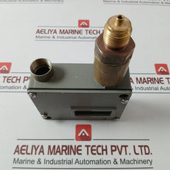Trafag 900.2377.904 Pressure Switch Ip65 250Vac 10(3)A 24Vdc 2A 12Bar/1,2 Mpa