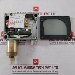 Trafag 904.2377.924 Pressure Switch 5Bar 0.5Mpa 250Vac 30Vdc