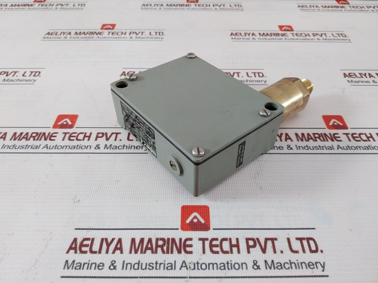 Trafag 904.2377.924 Pressure Switch 5Bar 0.5Mpa 250Vac 30Vdc