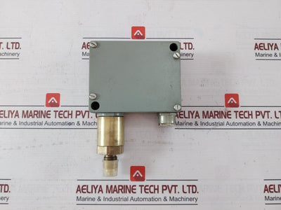 Trafag 904.2377.924 Pressure Switch 5Bar 0.5Mpa 250Vac 30Vdc