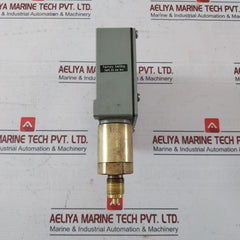 Trafag 904.2377.924 Pressure Switch 5Bar 0.5Mpa 250Vac 30Vdc