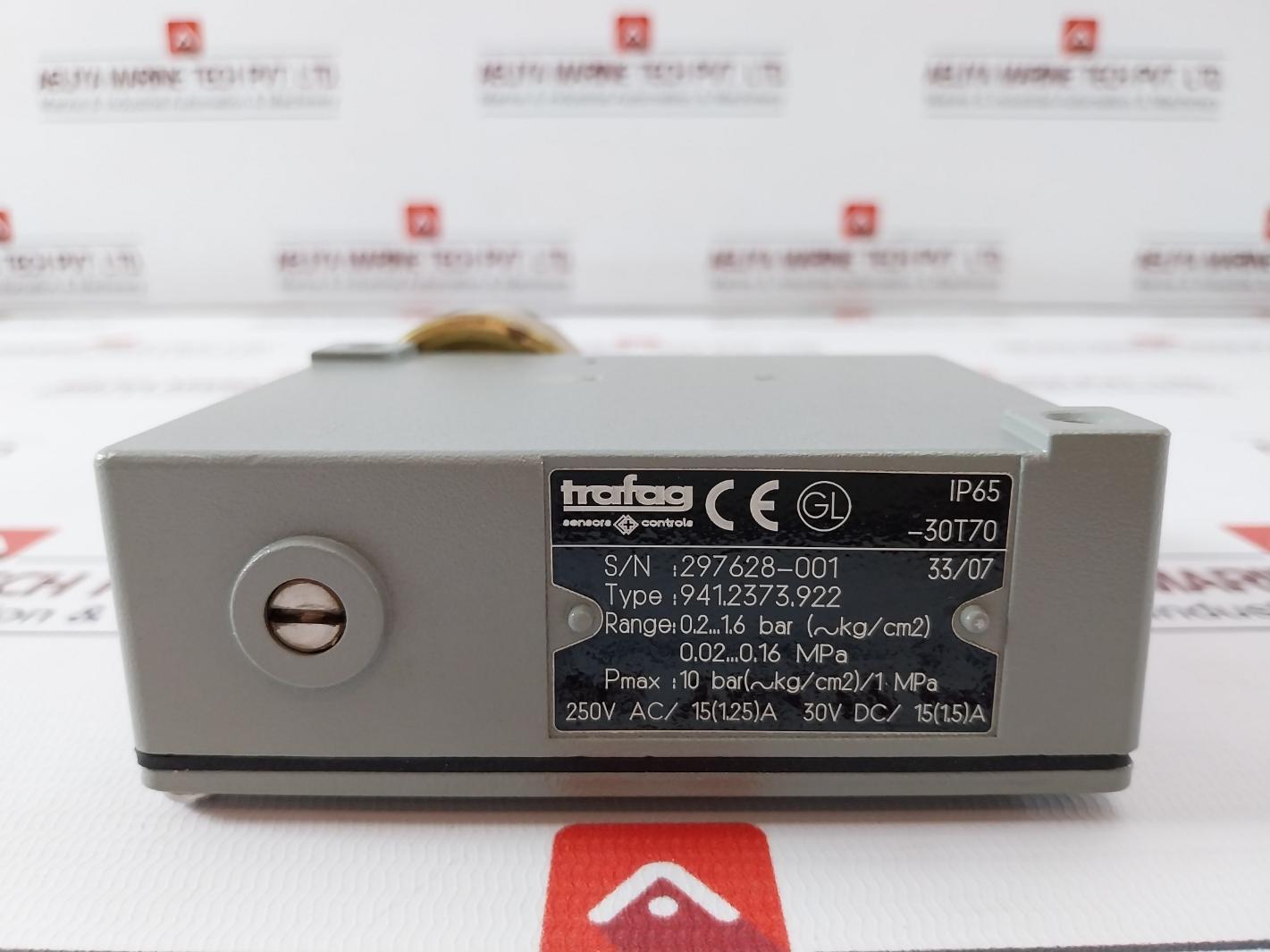 Trafag 941.2373.922 Electromechanical Pressure Switch 0.2...1.6 Bar