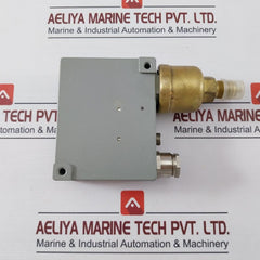 Trafag 941.2373.922 Electromechanical Pressure Switch 0.2...1.6 Bar