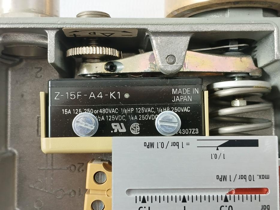 Trafag 941.2373.922 Electromechanical Pressure Switch 0.2…1.6 Bar (Kg/Cm2)