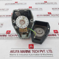 Trafag Is31N Thermostat 250V Ac 10A