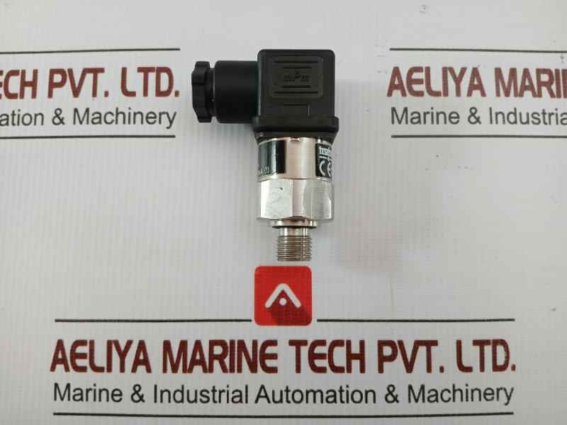 Trafag Pressure Transmitter 8498.75.2917 6 Bar