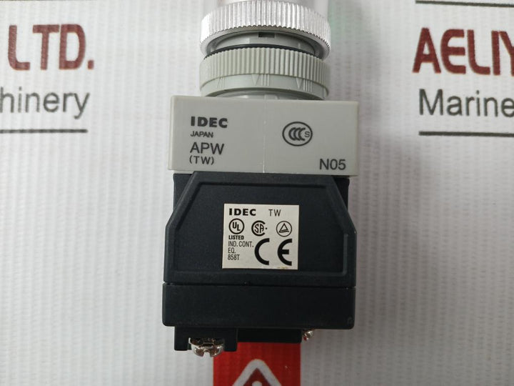 Transformer Pilot Light 200/220V 50-60Hz Idec Lamp-6.3V 1W Apw