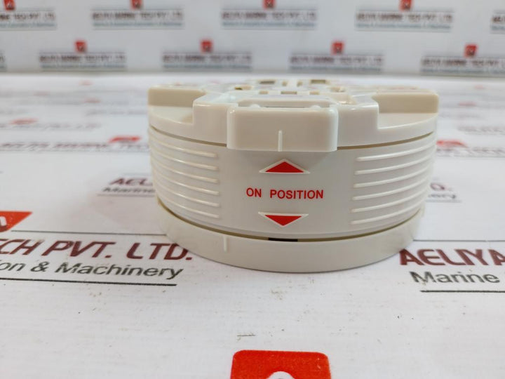 Traveller Tra-100 Electrical Travel Adapters Fused Max 5A 110-240V 211-0272