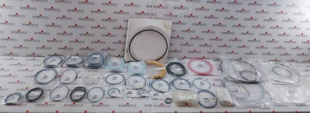 Trelleborg Orar00133-n9002 Seal Set For Drt Cylinder 480Mm/190Mm/15240Mm, Sk055