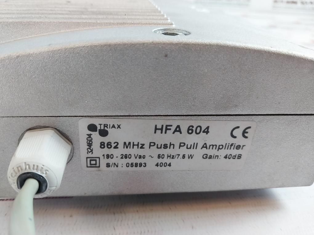 Triax Hfa 604, 862 Mhz Push Pull Amplifier 190-260Vac~ 50Hz/7.5W