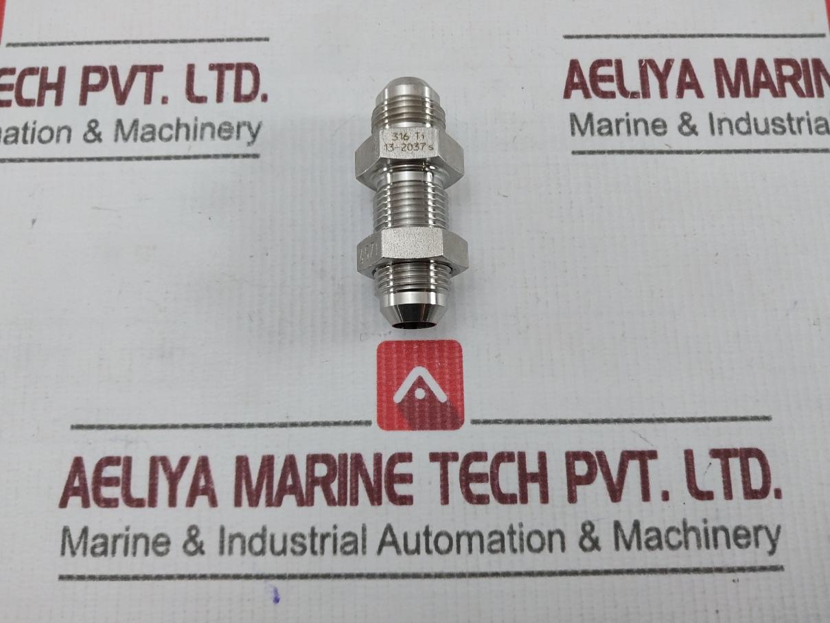 Tsc 21485-11-2001/28 Center Arm Adapter 30201142