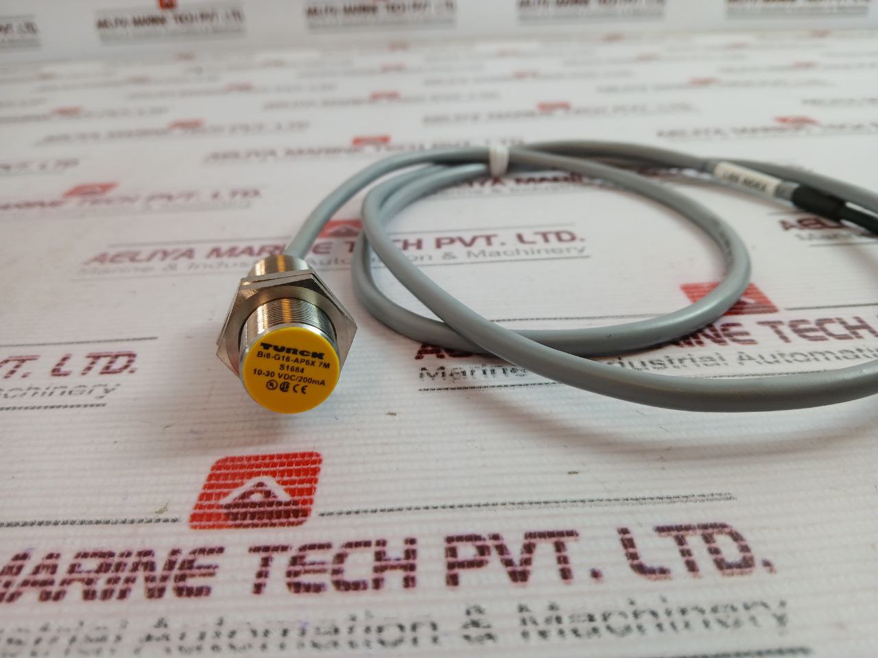 Turck Bi8 G18-ap6X 7M Proximity Sensors 107W5884G041