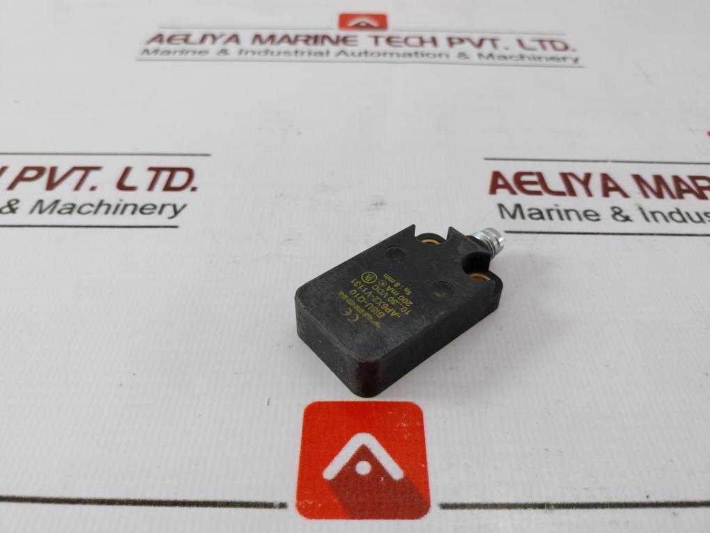 Turck Bi8U-q10-ap6X2-v1131 Inductive Sensor 10-30 Vdc 200Ma 8Mm