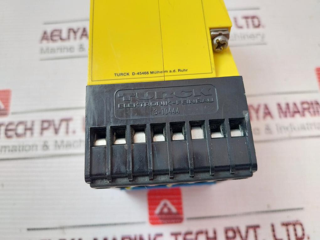 Turck Ms13-22Ex0-r Multi Safe Switching Amplifier 250Vac