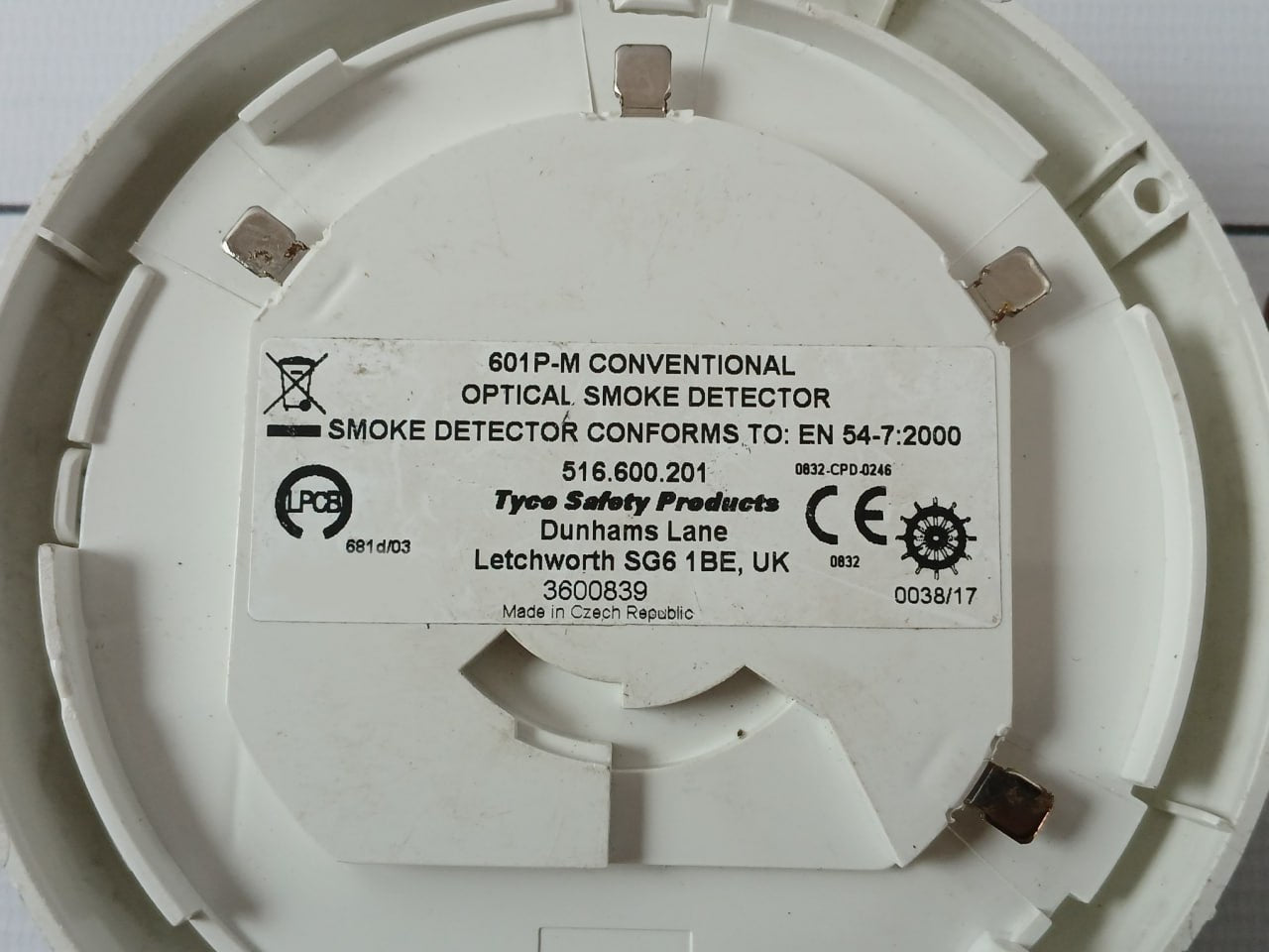Tyco 516.600.201 Conventional Optical Smoke Detector 601P-m