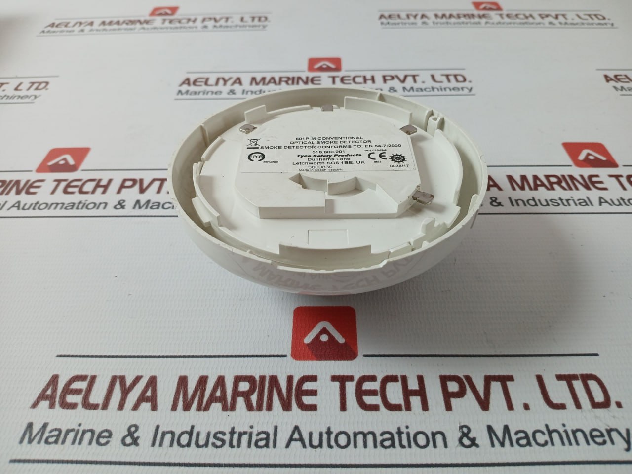 Tyco 516.600.201 Conventional Optical Smoke Detector 601P-m