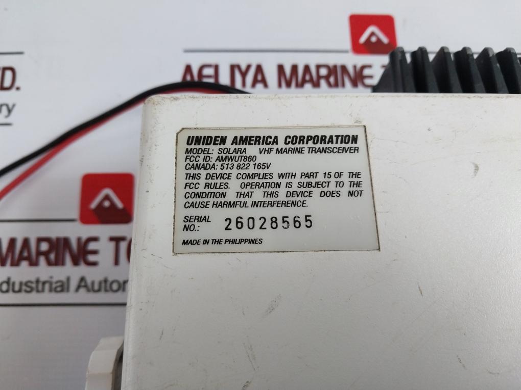 Uniden Solara Vhf Marine Transceiver Dc 13.8V