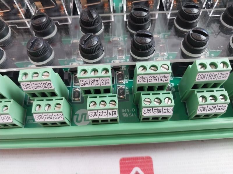 Ul Rtp-ul24Do8-my2N Relay Interface Module 26Y4C2 110/230Vac