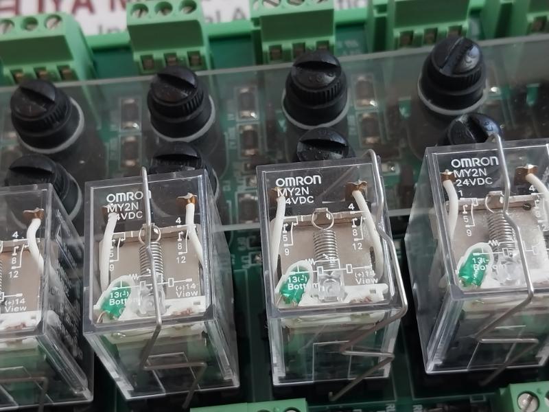 Ul Rtp-ul24Do8-my2N Relay Interface Module 26Y4C2 110/230Vac