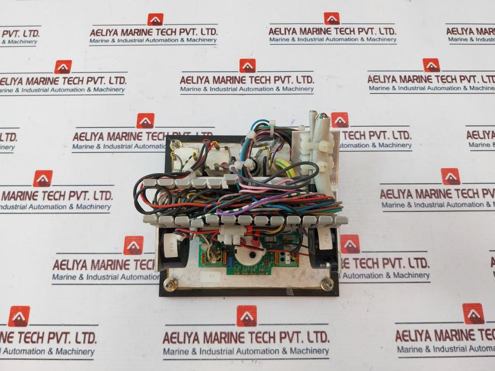 Ulstein Marine Electronics IND1013-BA, 100-0-100 pitch