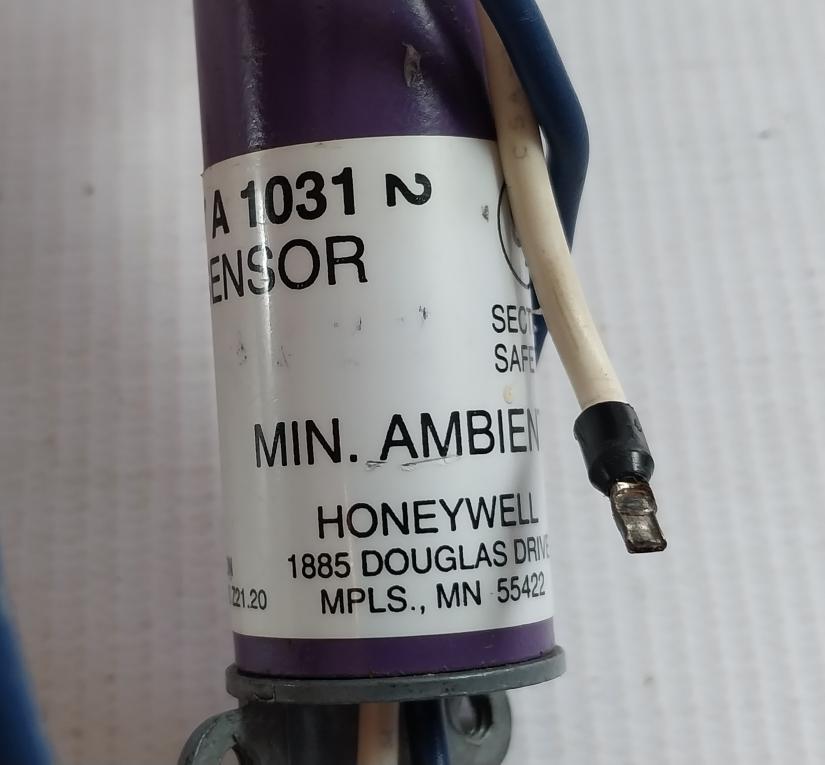 Ultraviolet Flame Sensor C7027 A 1031 Honeywell Rev-f