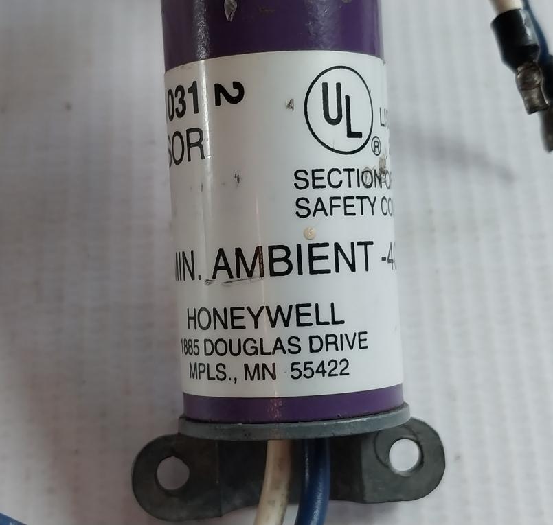 Ultraviolet Flame Sensor C7027 A 1031 Honeywell Rev-f