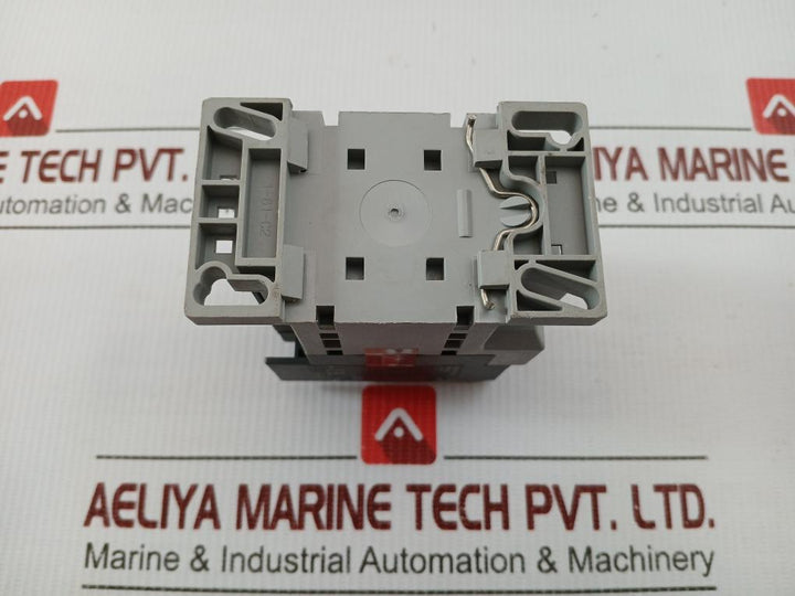 Umx 31 Auxiliary Contact Block Hyundai 200V-220V 60Hz