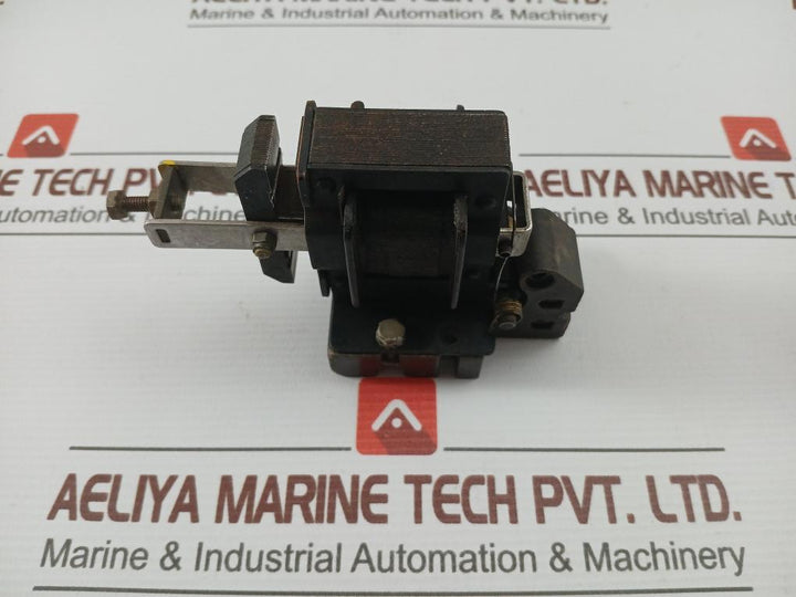 Undervoltage-Relay-2A-24Vdc-87170-210183-7