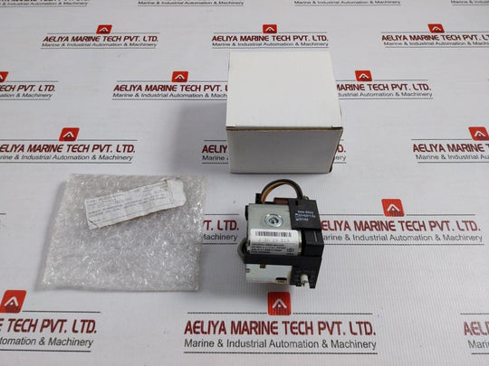 Undervoltage Release Circuit Breaker 220Vac 50/60Hz Siemens 3Wl9111-0Ae13-0Aa0