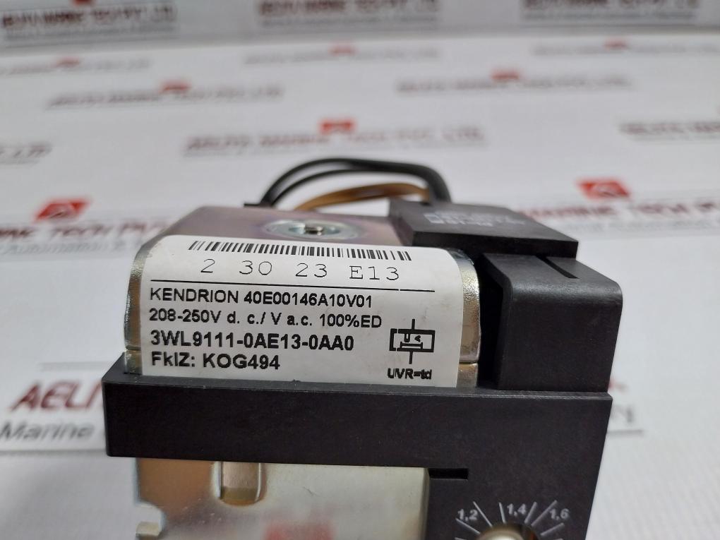 Undervoltage Release Circuit Breaker 220Vac 50/60Hz Siemens 3Wl9111-0Ae13-0Aa0