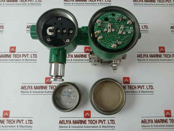 Une43-sas2 *B Transmitter Yokogawa Dc 4-20 Ma 0-300 Kpa Used