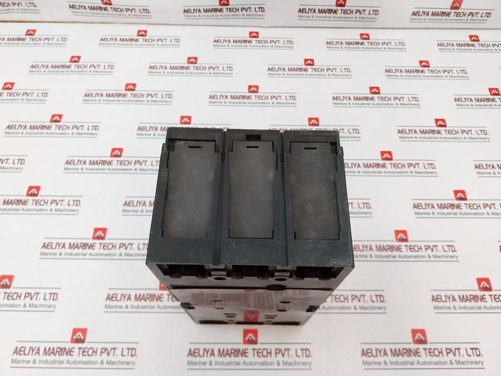 Unelec Record D 400 Circuit Breaker 750V 400A