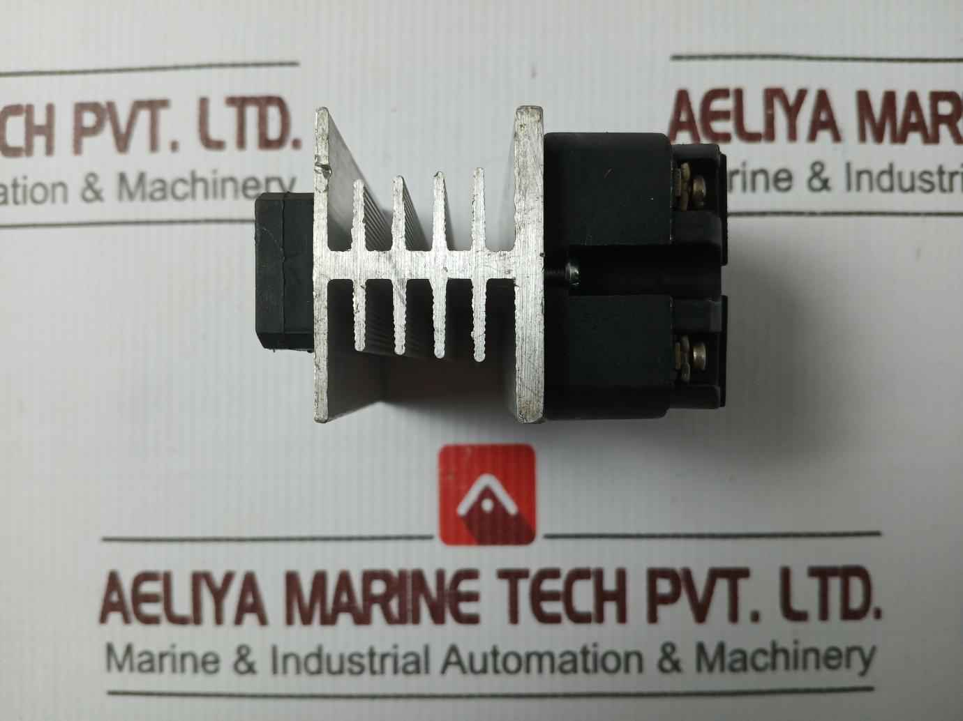 Unison-ssr 801 Pmdd 200 15 00 Solid State Relay 200 Vdc 15 Amp