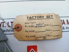United Electric E110 Temperature Controller Pressure Switch 15 Amps, 125/250